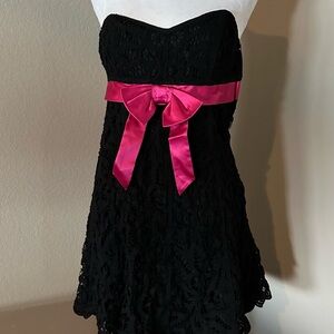 Vintage Betsey Johnson Black Strapless Dress with Pink Bow (NWT)